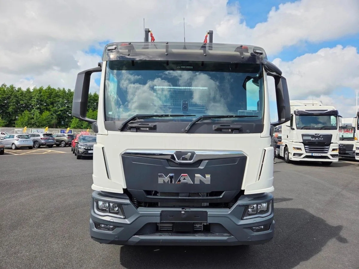 MAN TGM TGM 18.290 Skip Loader - Image 2