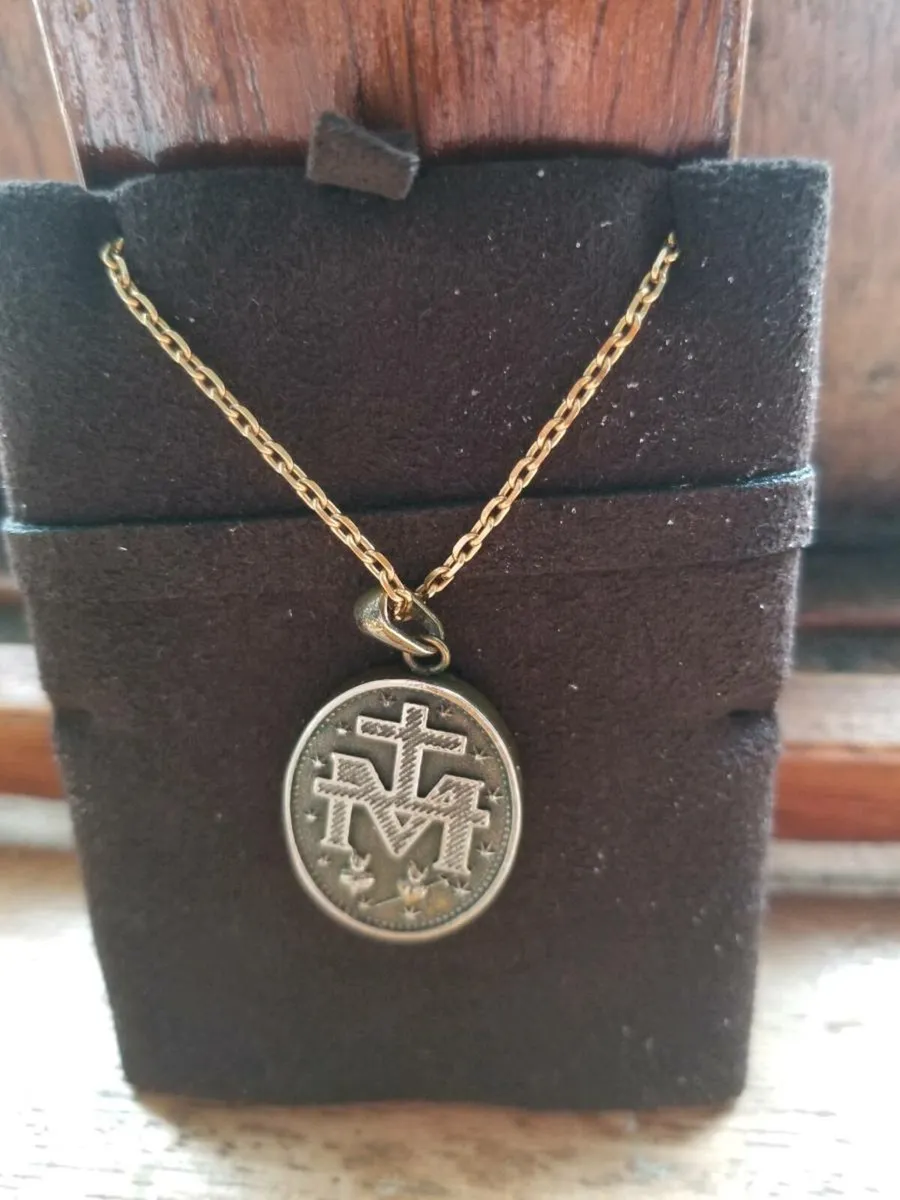 Beautiful unique bronze religious medallion - Image 2