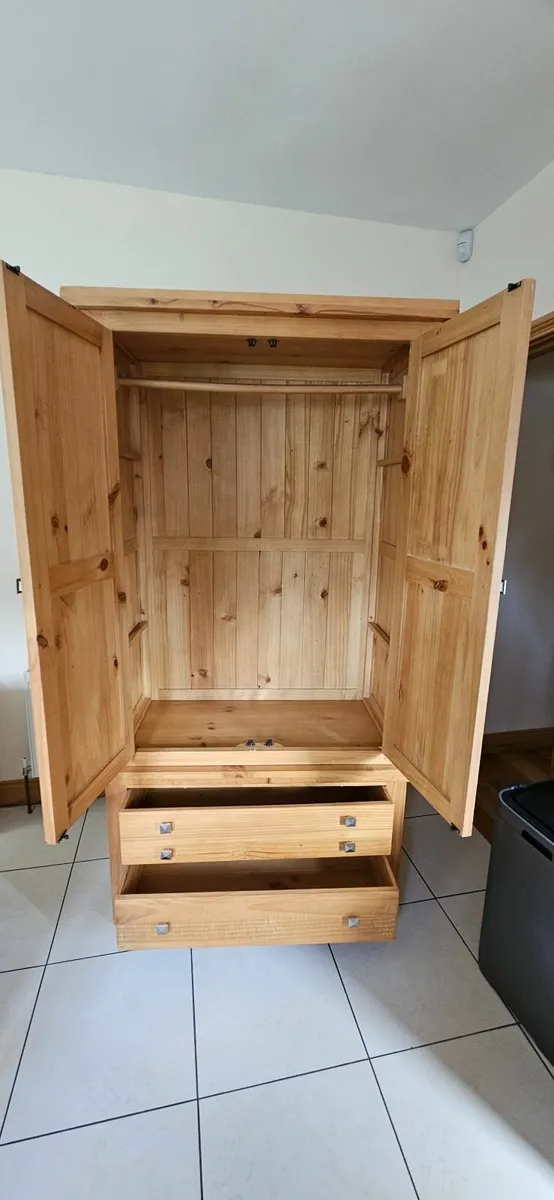 Wardrobe - Image 2