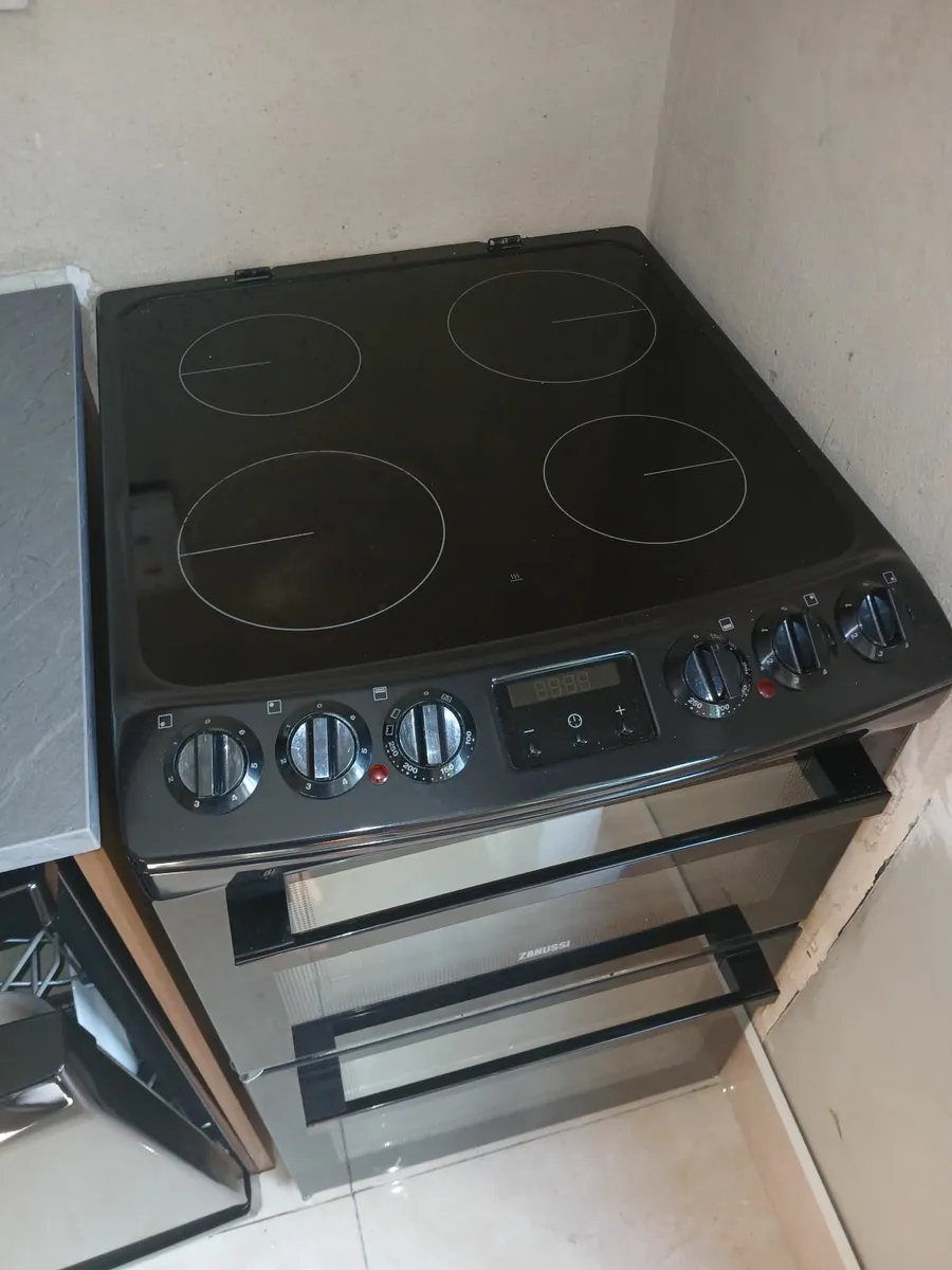 Zanussi electric cooker - Image 1