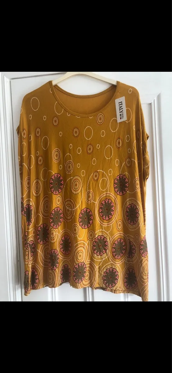 Ladies top - Image 1