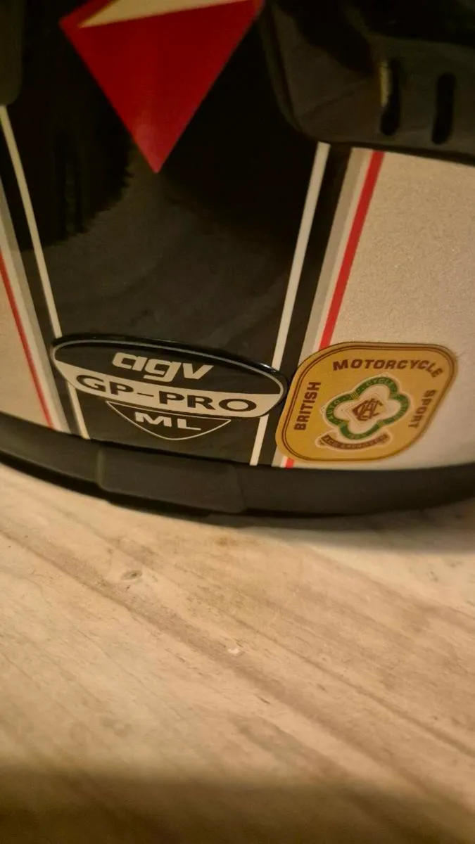 Agv motorbike helmet - Image 4