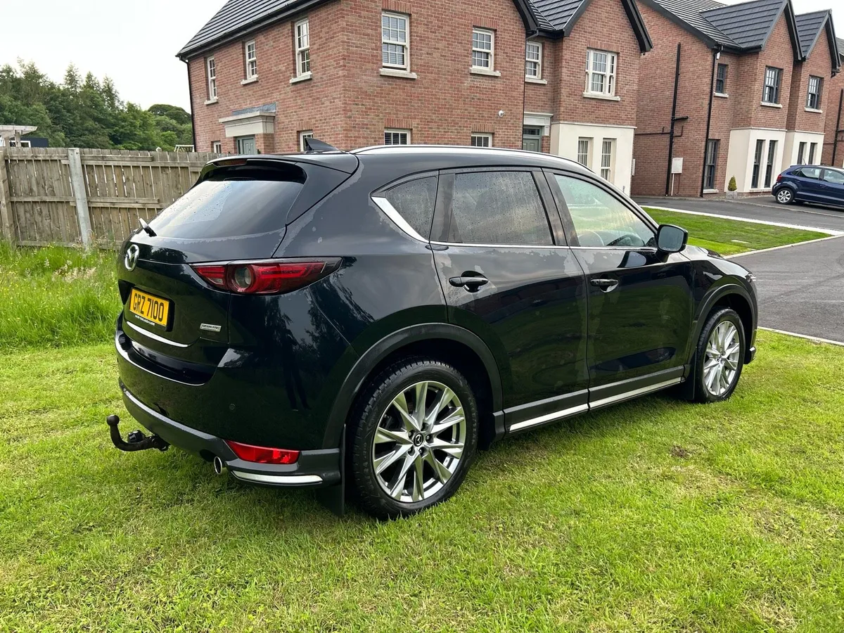 Car - Image 4
