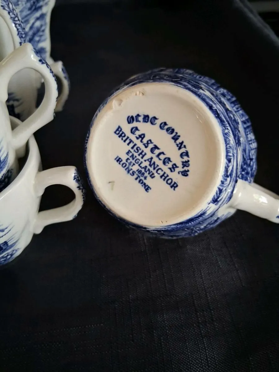 Old Country Castles Teaset - Image 2