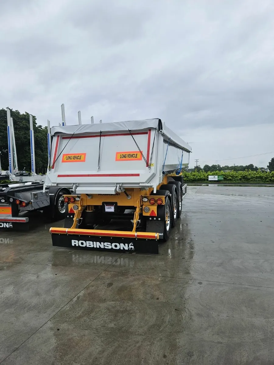 Robinson Tipper - Image 1