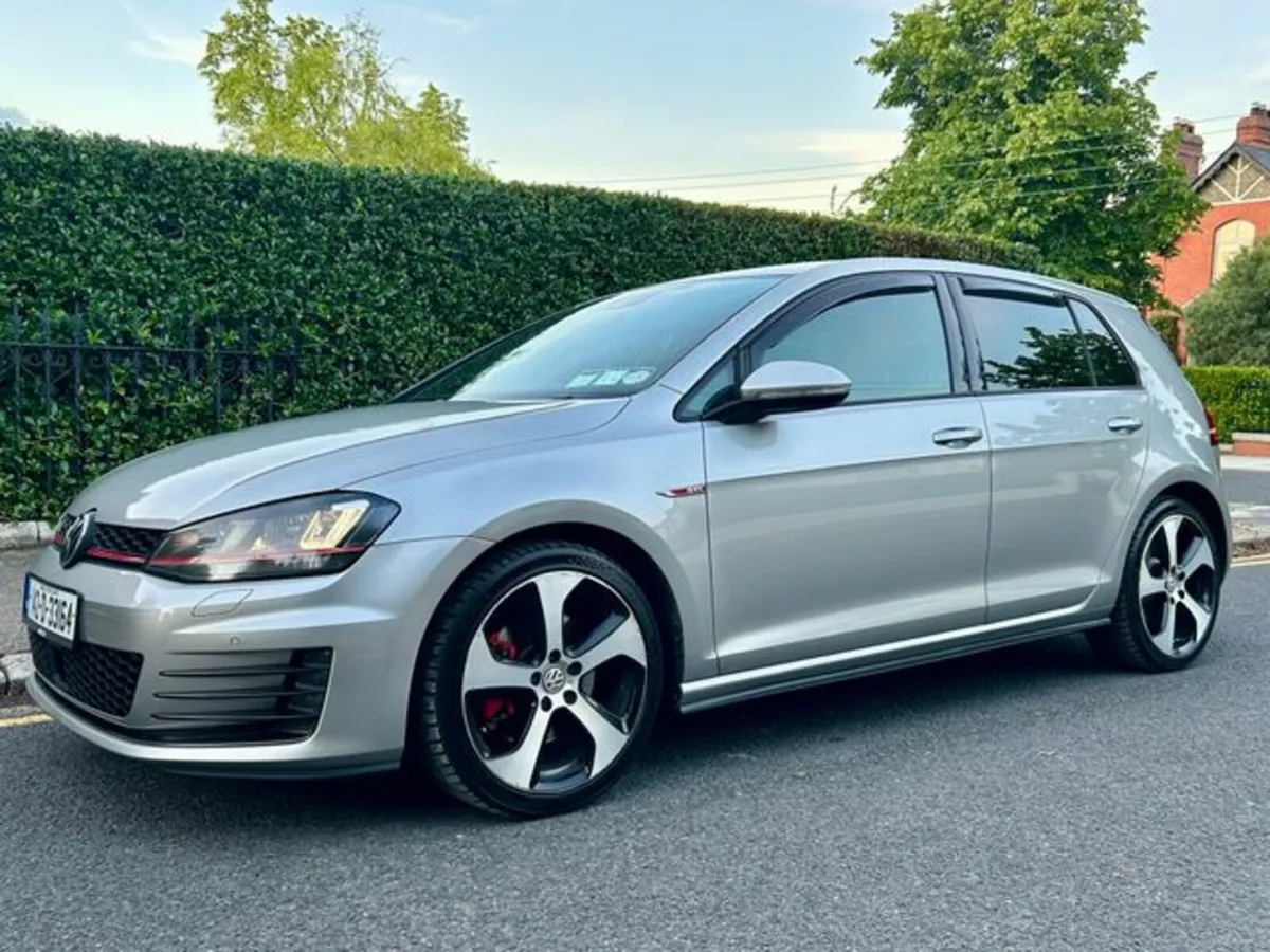 Volkswagen Golf GTI - DSG - IMMACULATE - Image 2