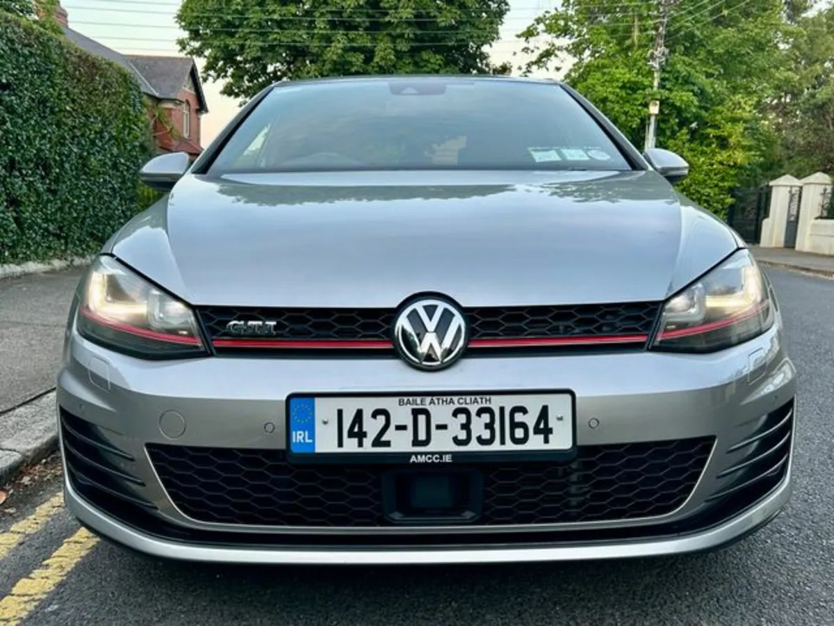 Volkswagen Golf GTI - DSG - IMMACULATE - Image 3