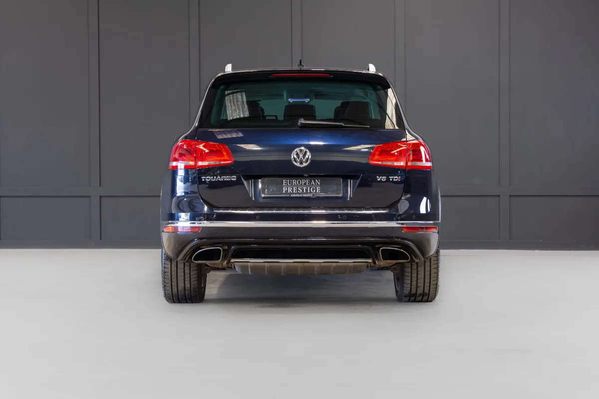 182 Volkswagen Touareg V6 5 Seat N1 Crewcab - Image 4
