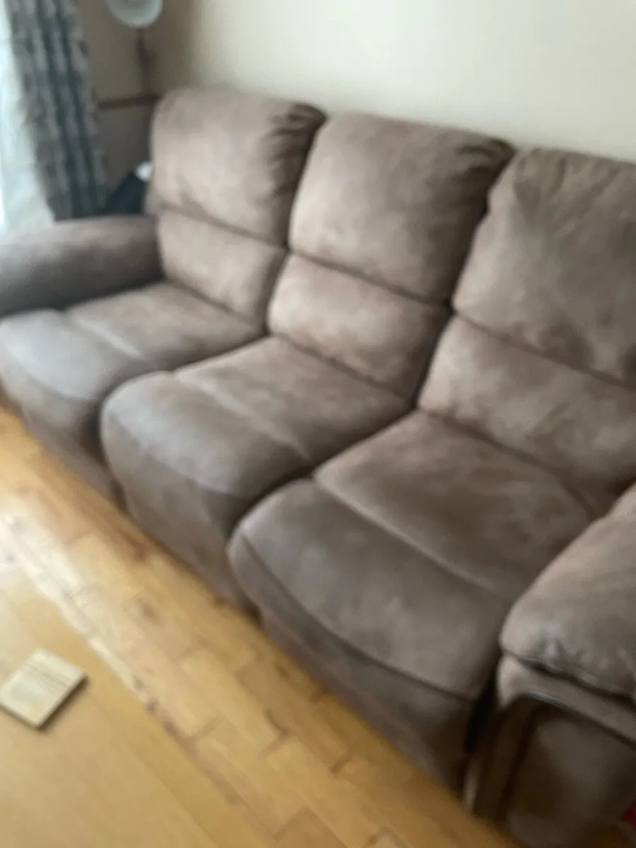 3 seater couch - Image 4