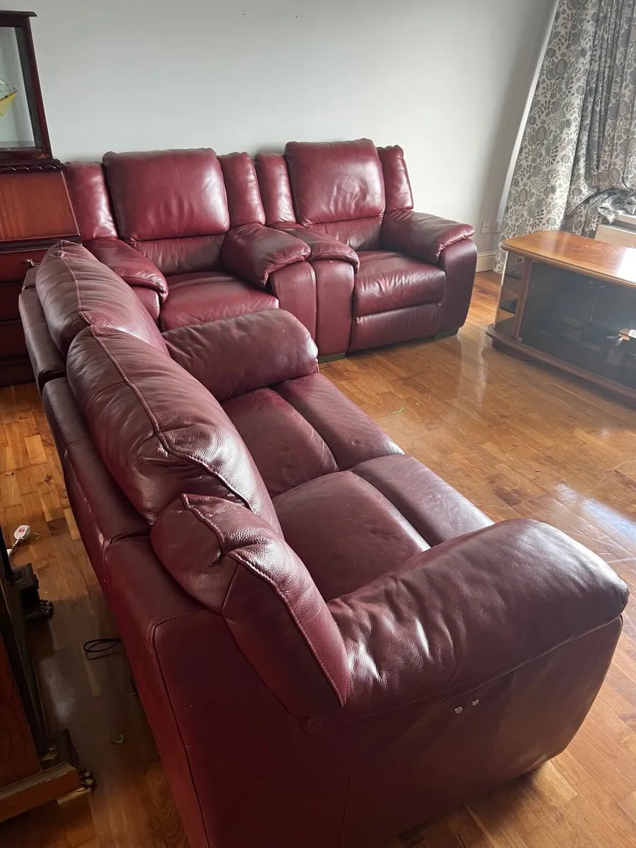Sofa Leather 2 seater and 2 chairs for free - Image 3