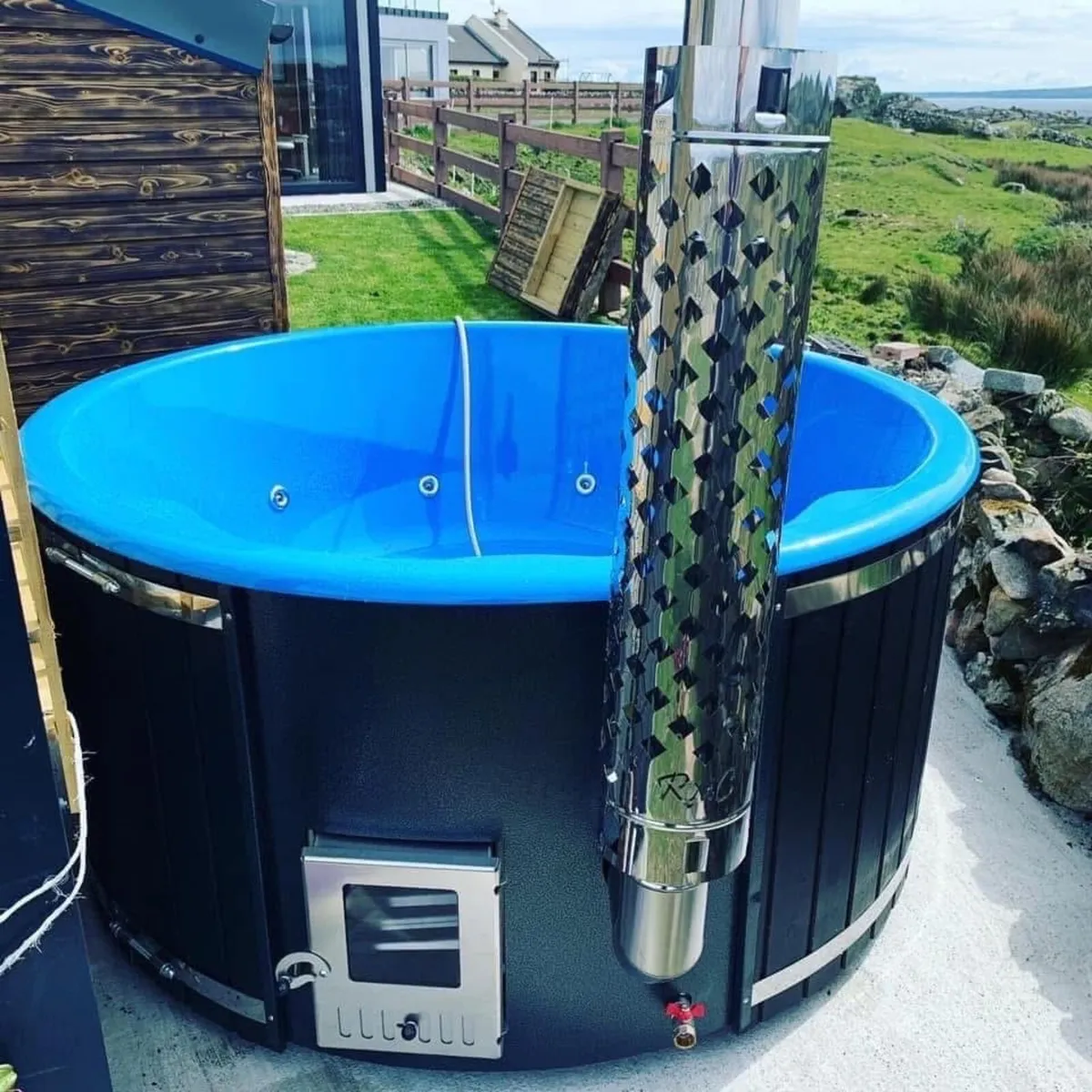 Saunas and hot tubs - Image 4
