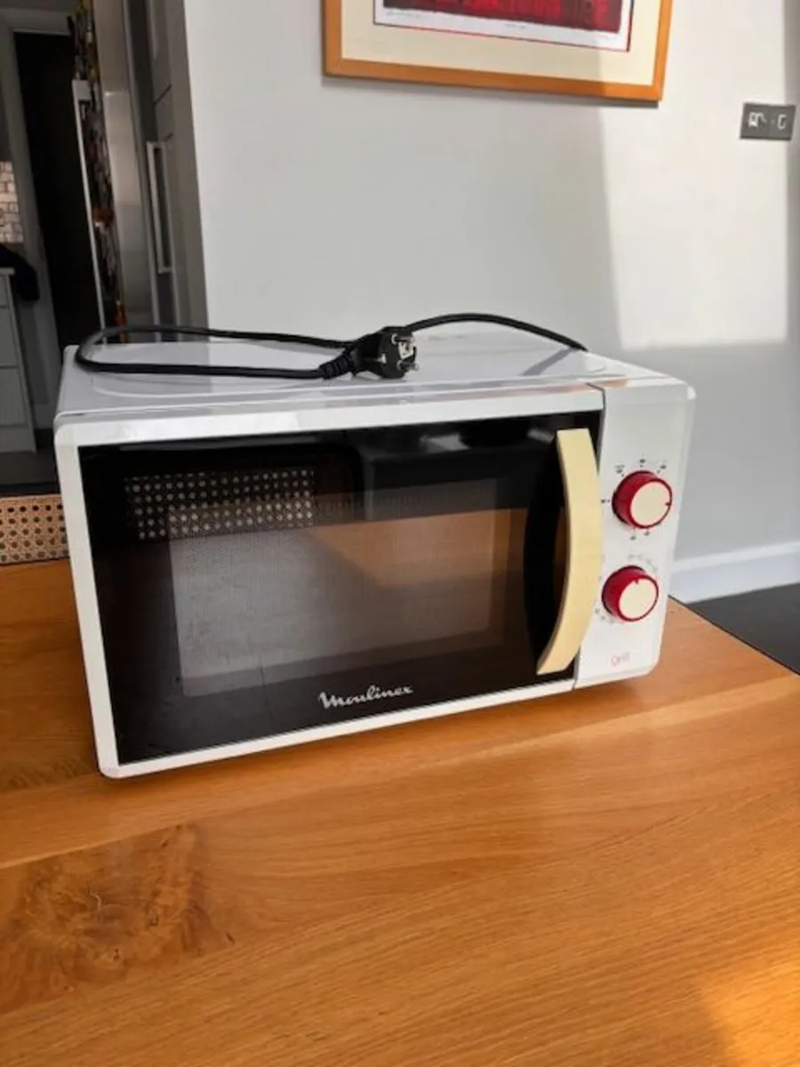 Microwave MOULINEX - Image 1