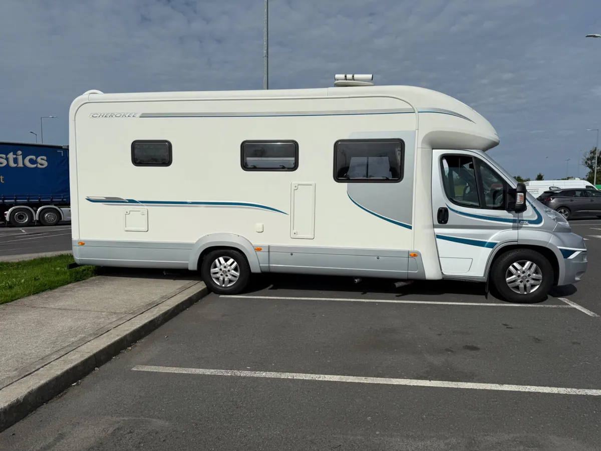 AutoTrail motorhome - Image 4