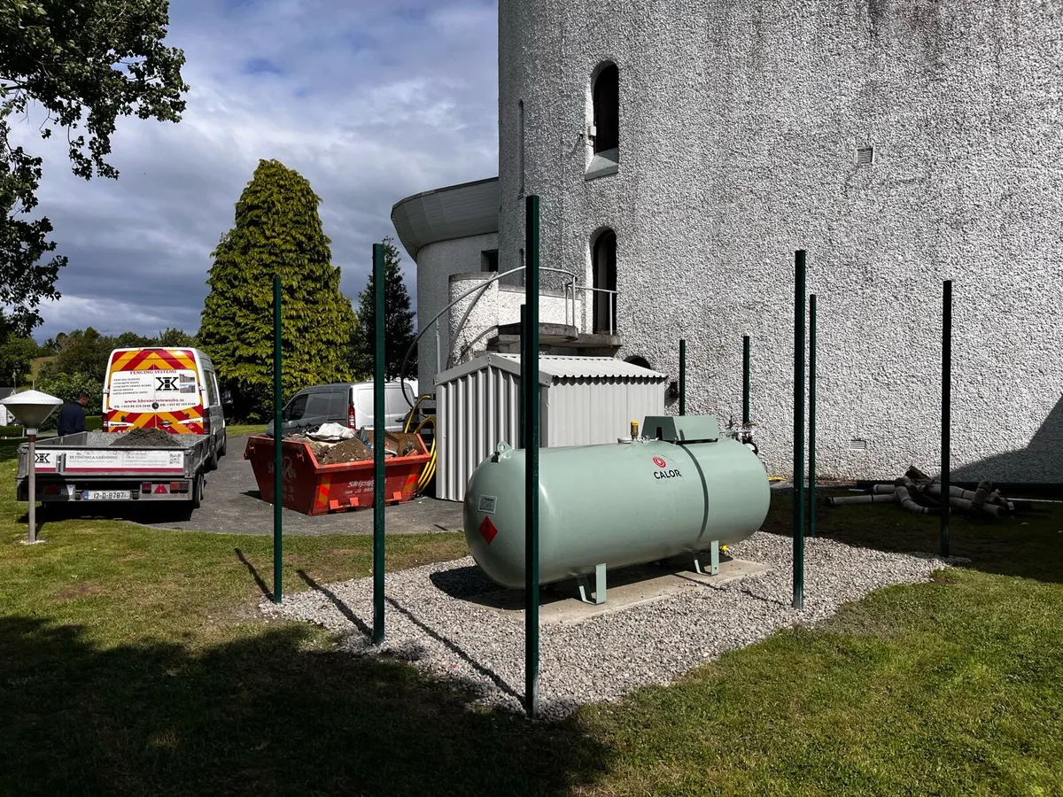 Fencing panels,fencing installation - Image 2
