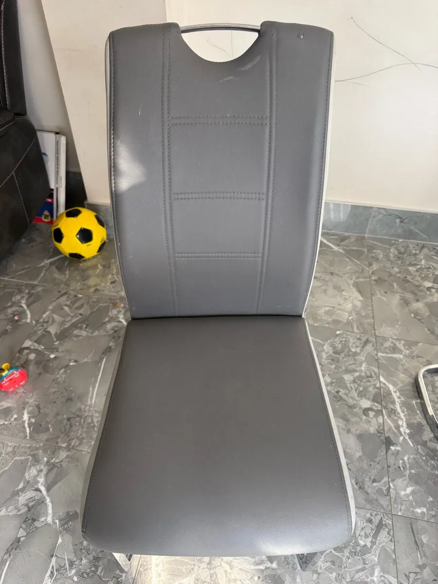 Dinning chair - Image 2