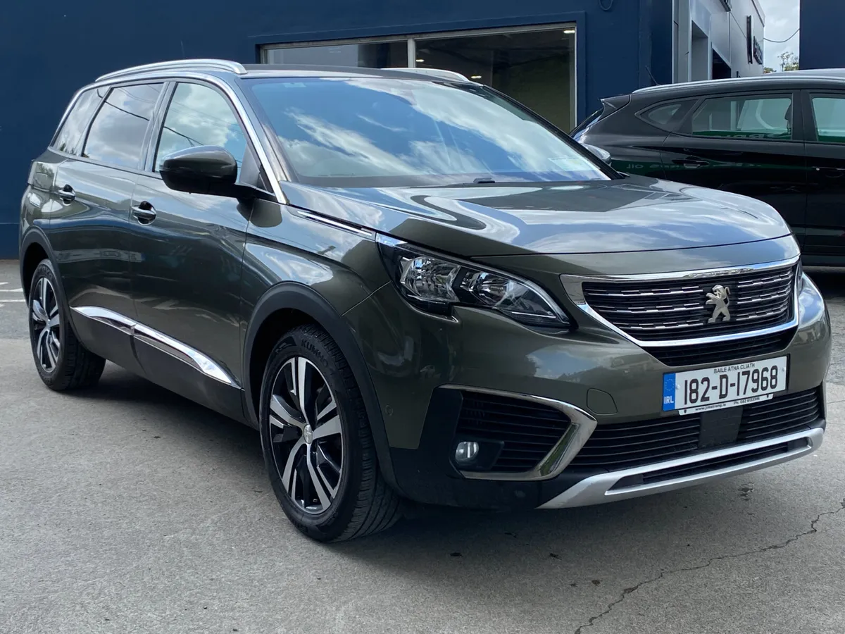 Peugeot 5008 Allure 1.5 Blue HDI 130 - Image 1