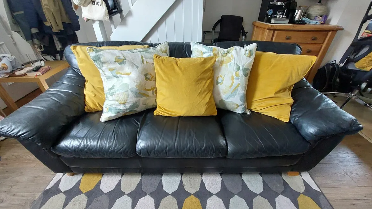 Black leather 3-seater sofa - Image 1