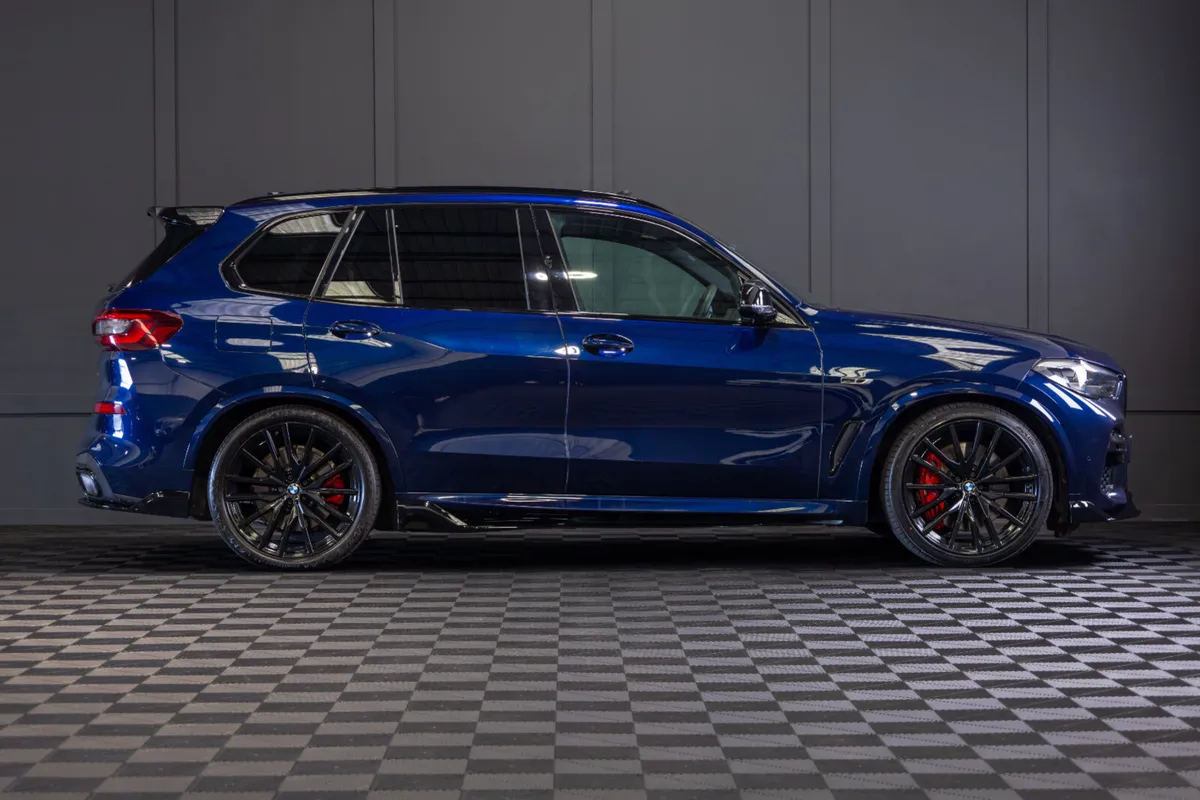 2022 BMW X5 X-Drive 45e M-Sport - Image 2