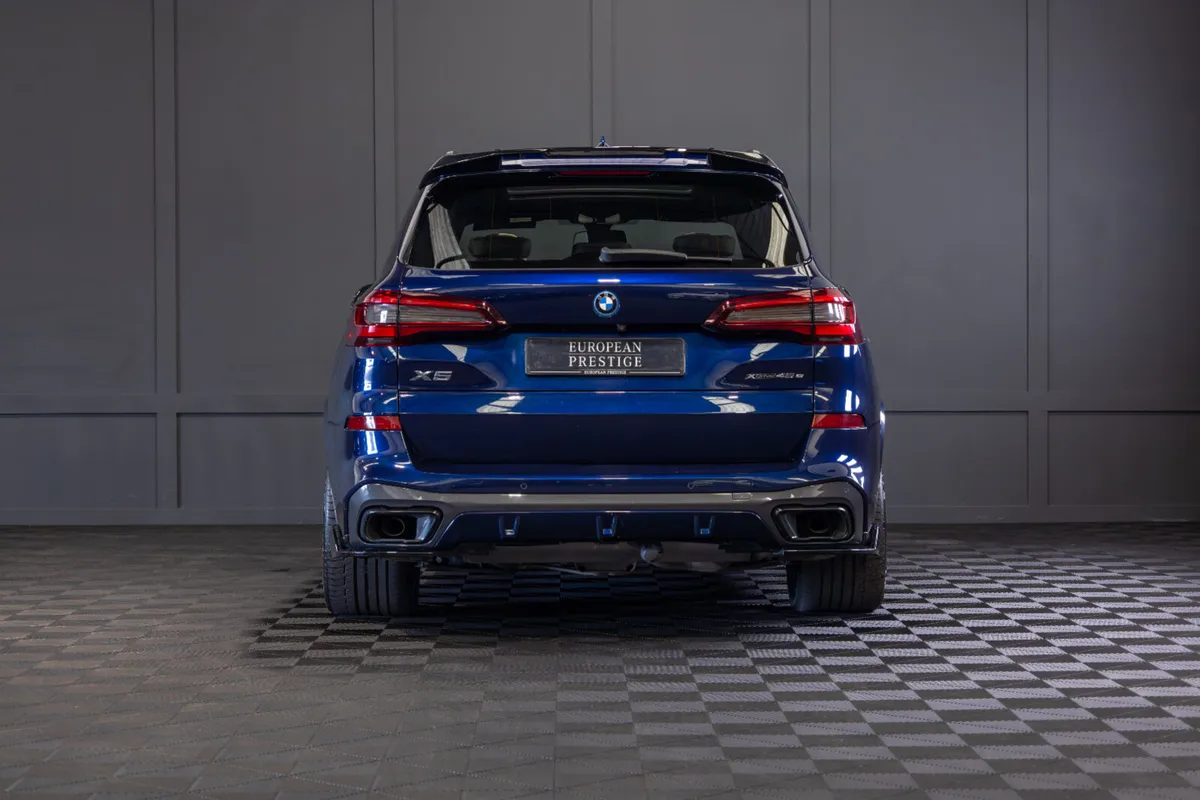 2022 BMW X5 X-Drive 45e M-Sport - Image 4
