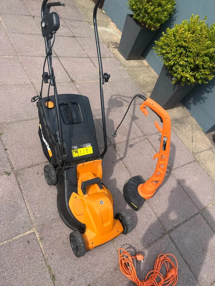 WORX Electric lawn mover + grass strimmer - Image 1