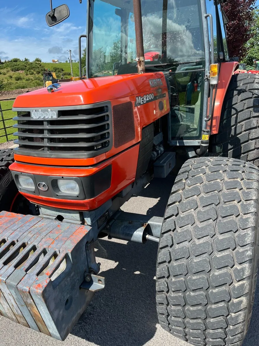 2005 Kubota me8200 - Image 2
