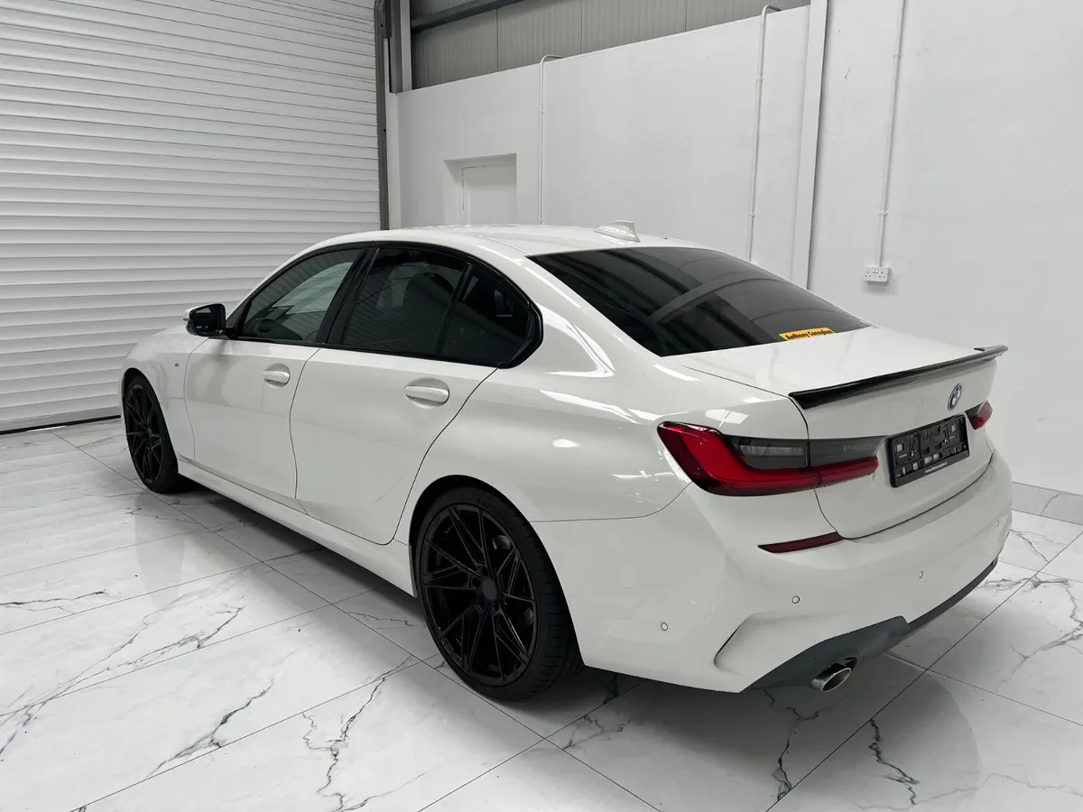 BMW 3-Series 2021 318d  M-Sport - Image 2