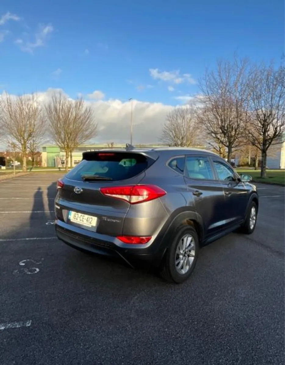 Hyundai Tucson 2016 Automatic - Image 2