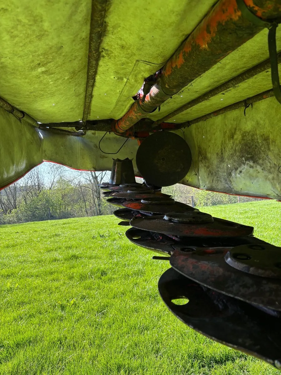 Kuhn 10ft mower - Image 2