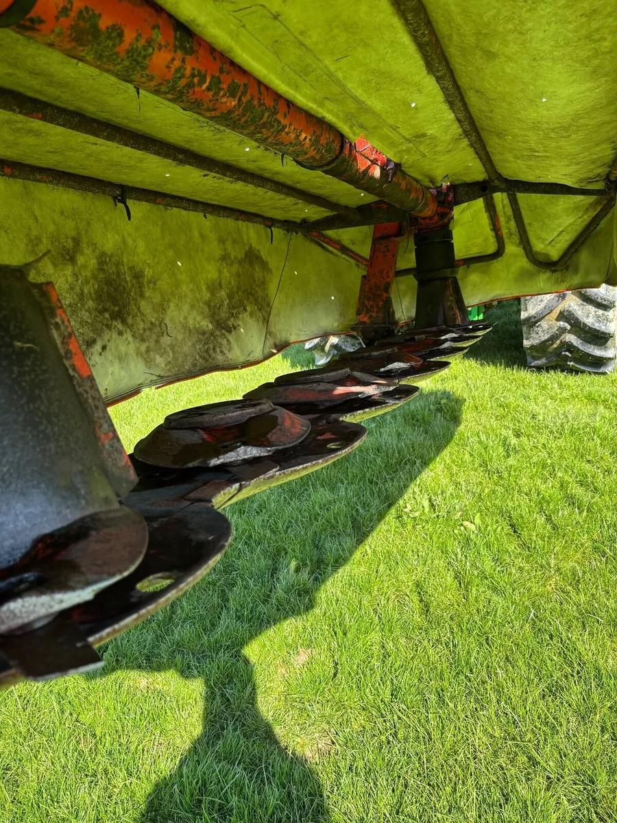 Kuhn 10ft mower - Image 4