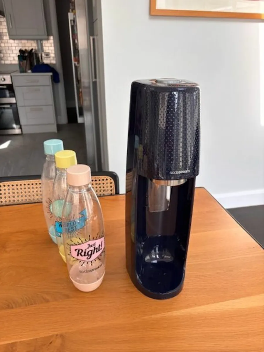 Sodastream + 3 Bottles