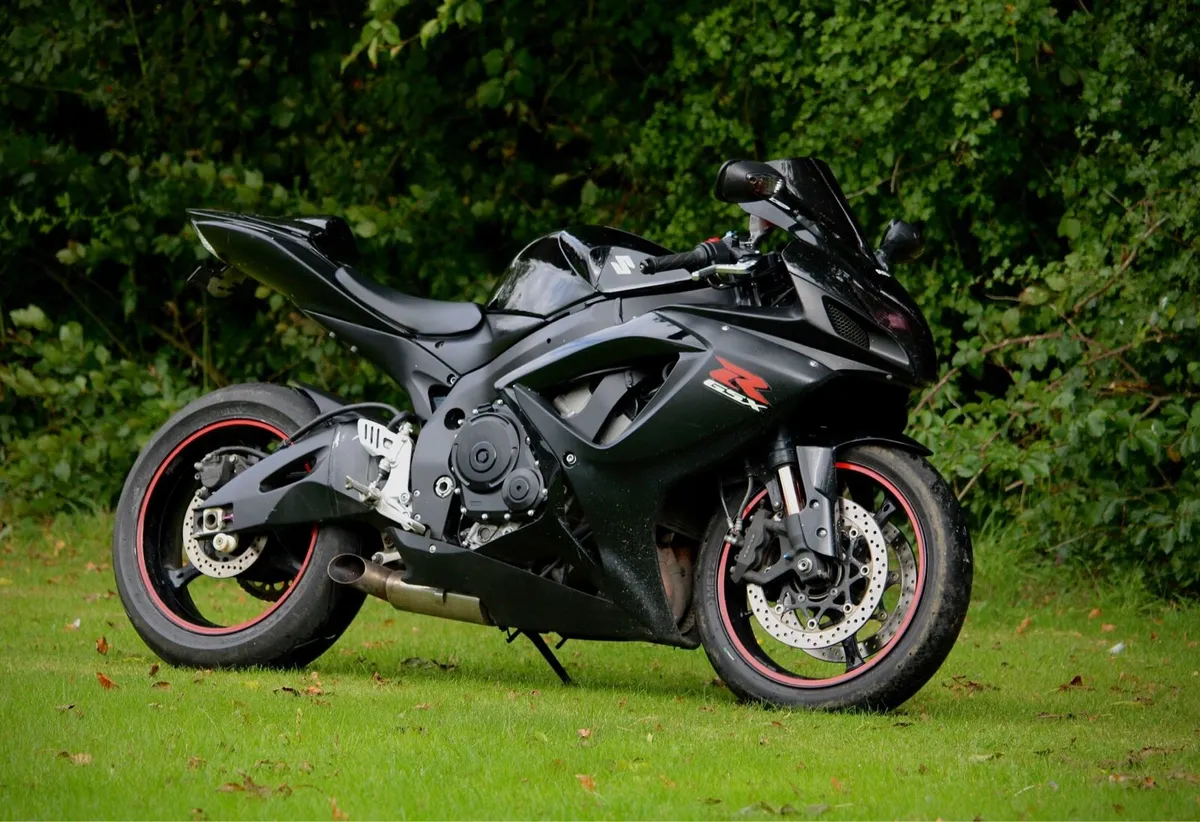 2007 SUZUKI GSXR 750 (K7 BLACK EDITION) - Image 1