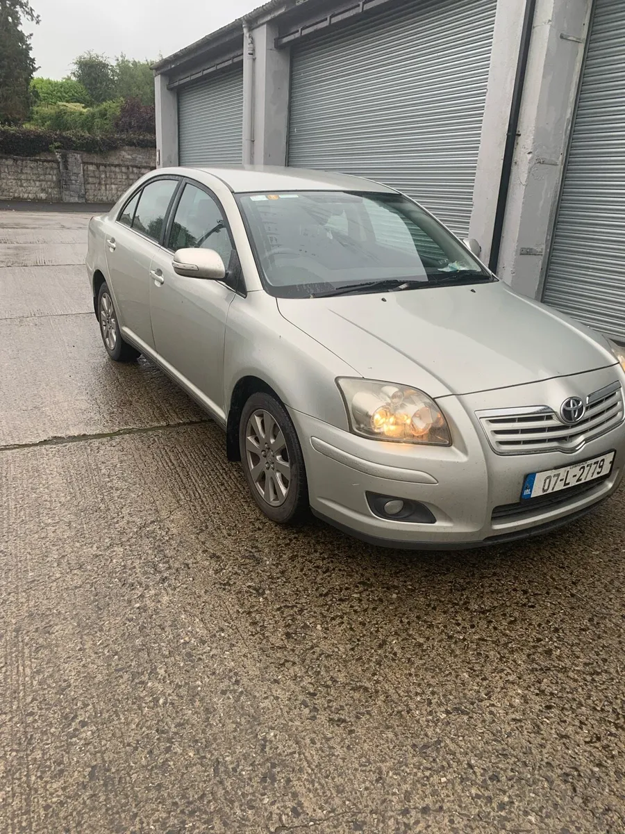 Toyota Avensis 1.6 Saloon - Image 2