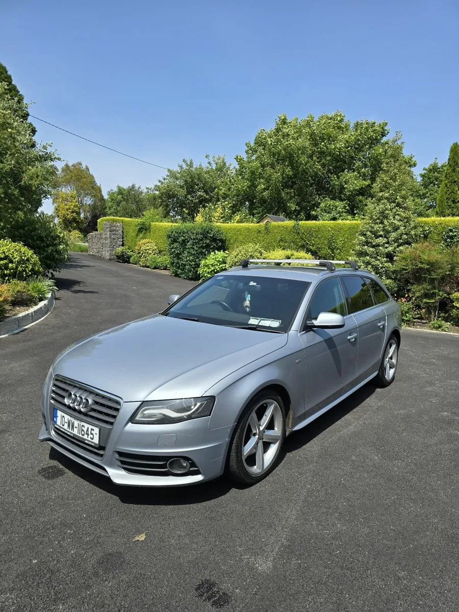 Audi A4 2010 - Image 1