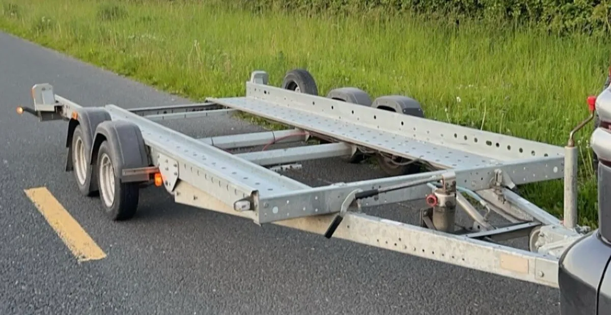Tilt bed car transporter - Image 2