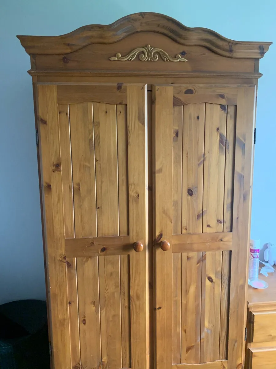 Wardrobe - Image 3