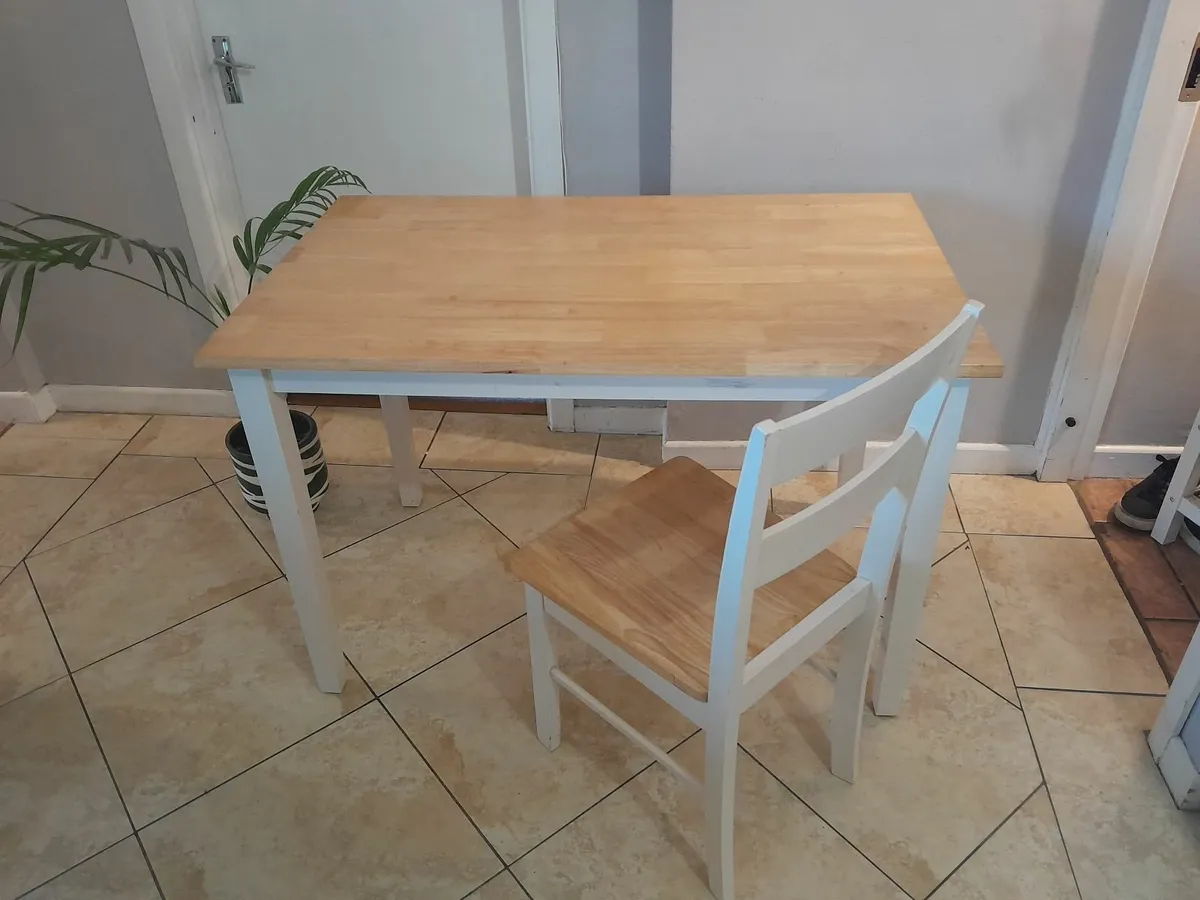 Kitchen table - Image 2