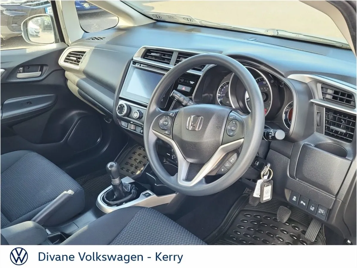 Honda Jazz 1.3 Petrol I-vtec SE - Image 4
