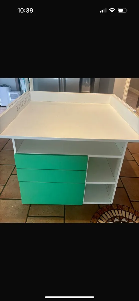 Baby changing table - Image 2