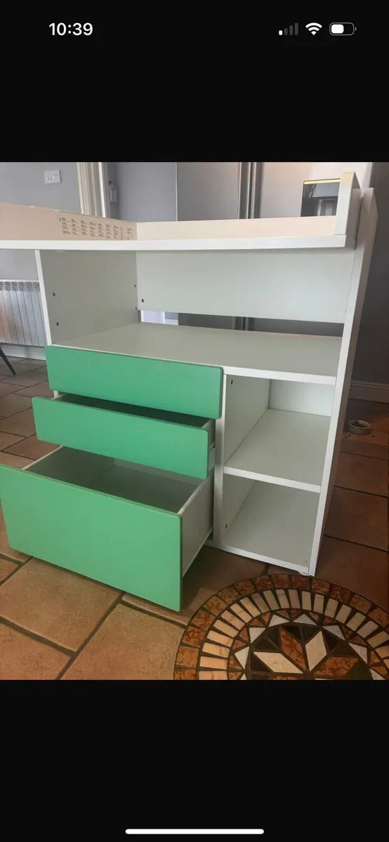 Baby changing table - Image 3