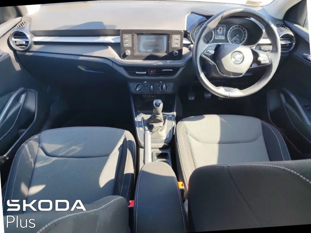 Skoda Fabia Ambition 1.0 MPI 65hp 5DR - Image 3