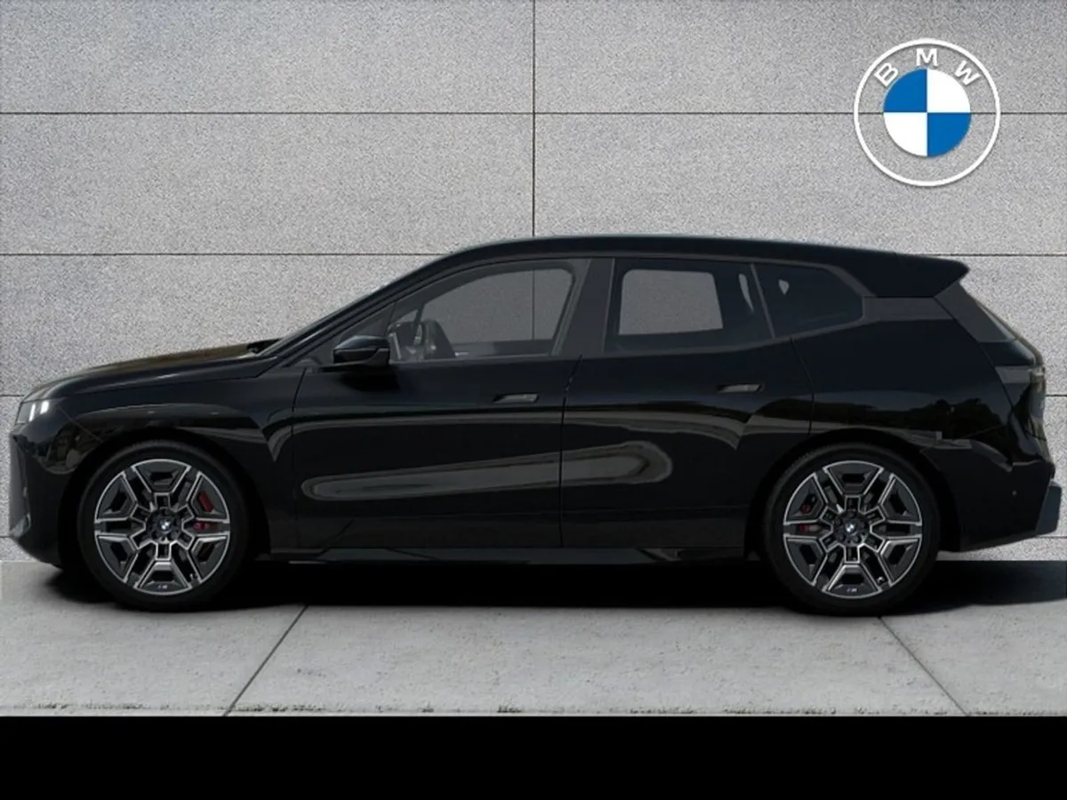 BMW IX Xdrive45 M Sport New Model - Image 2