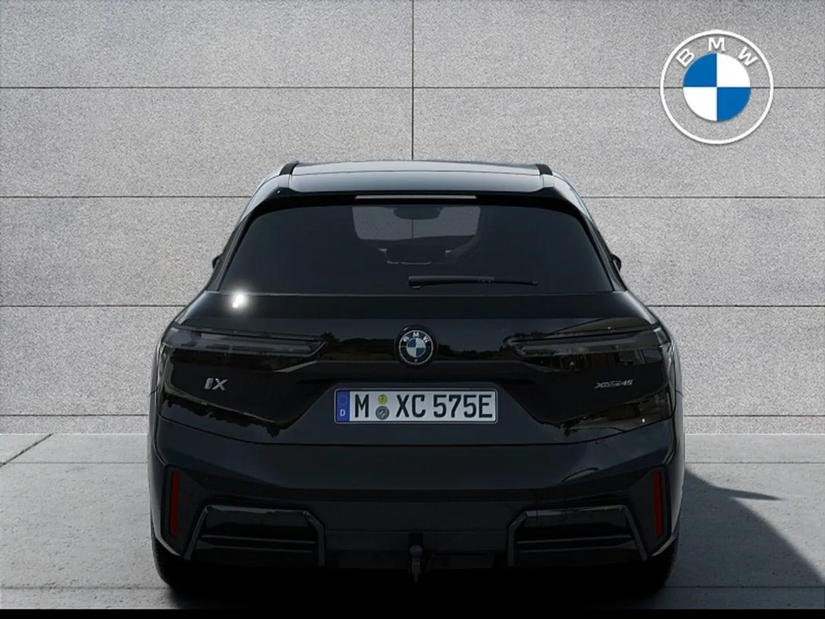 BMW IX Xdrive45 M Sport New Model - Image 3