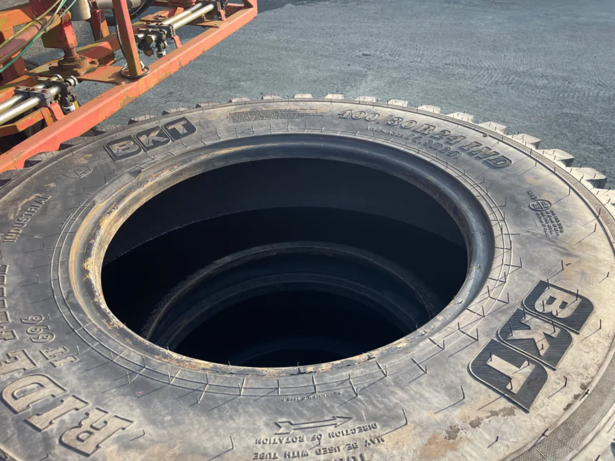 Telehandler tyres - Image 2