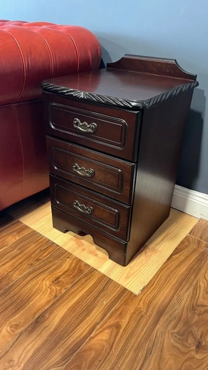 Solid mahogany lockers x 2 - Image 2
