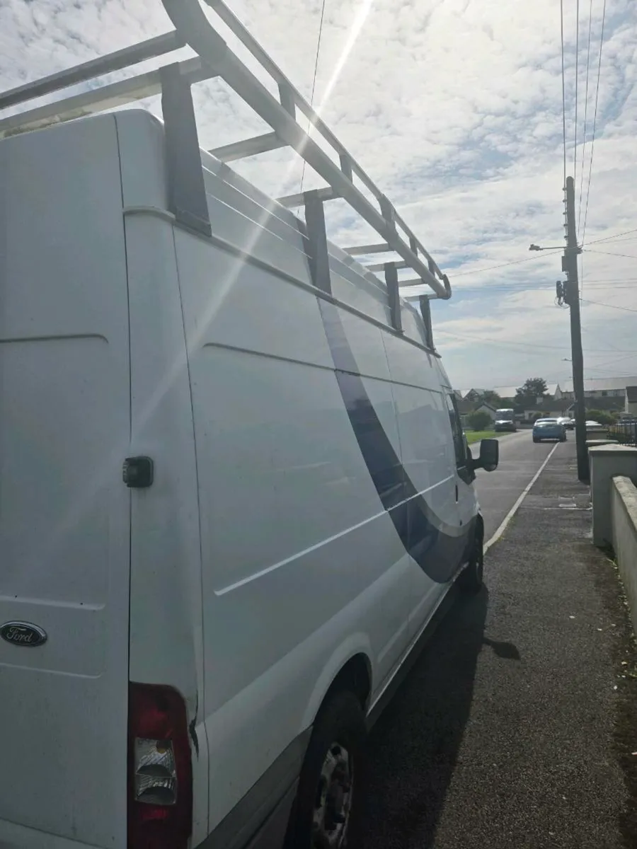 Van - Image 3