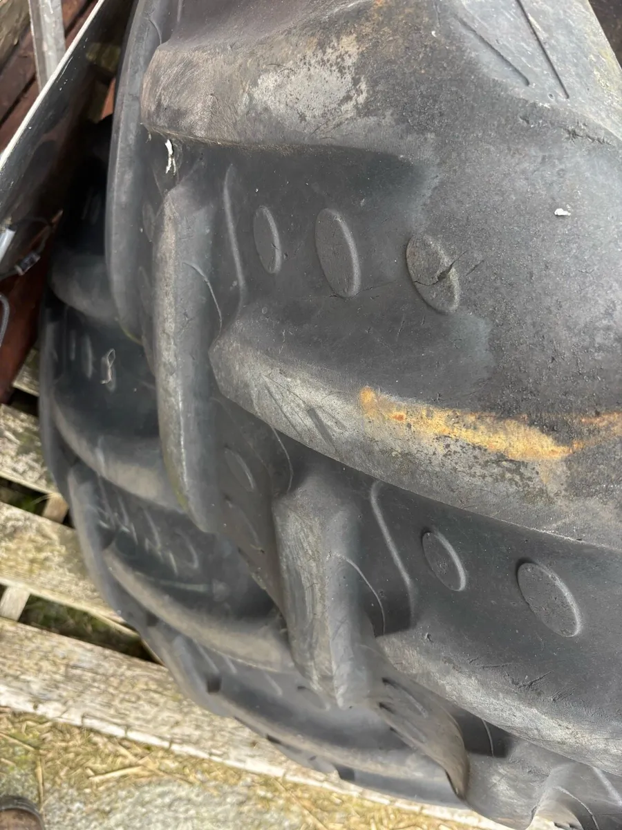 BKT 420/70 R28 pair - Image 3