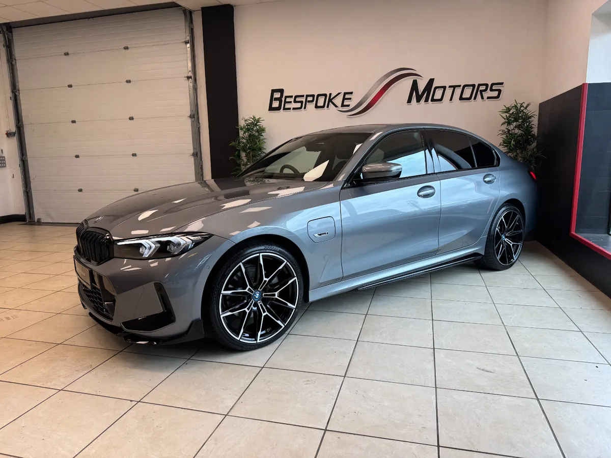BMW 330E MSPORT - Image 2