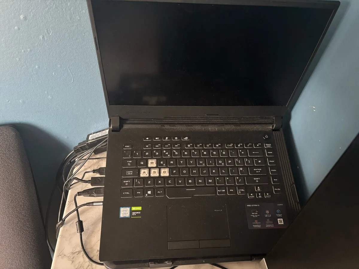 Gaming laptop - Image 1