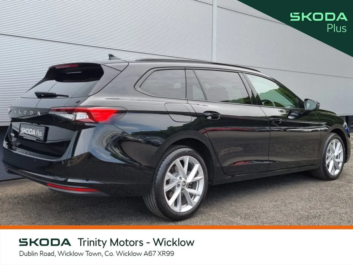 Skoda Superb Combi Selection 2.0 TDI 150 BHP DSG - Image 3