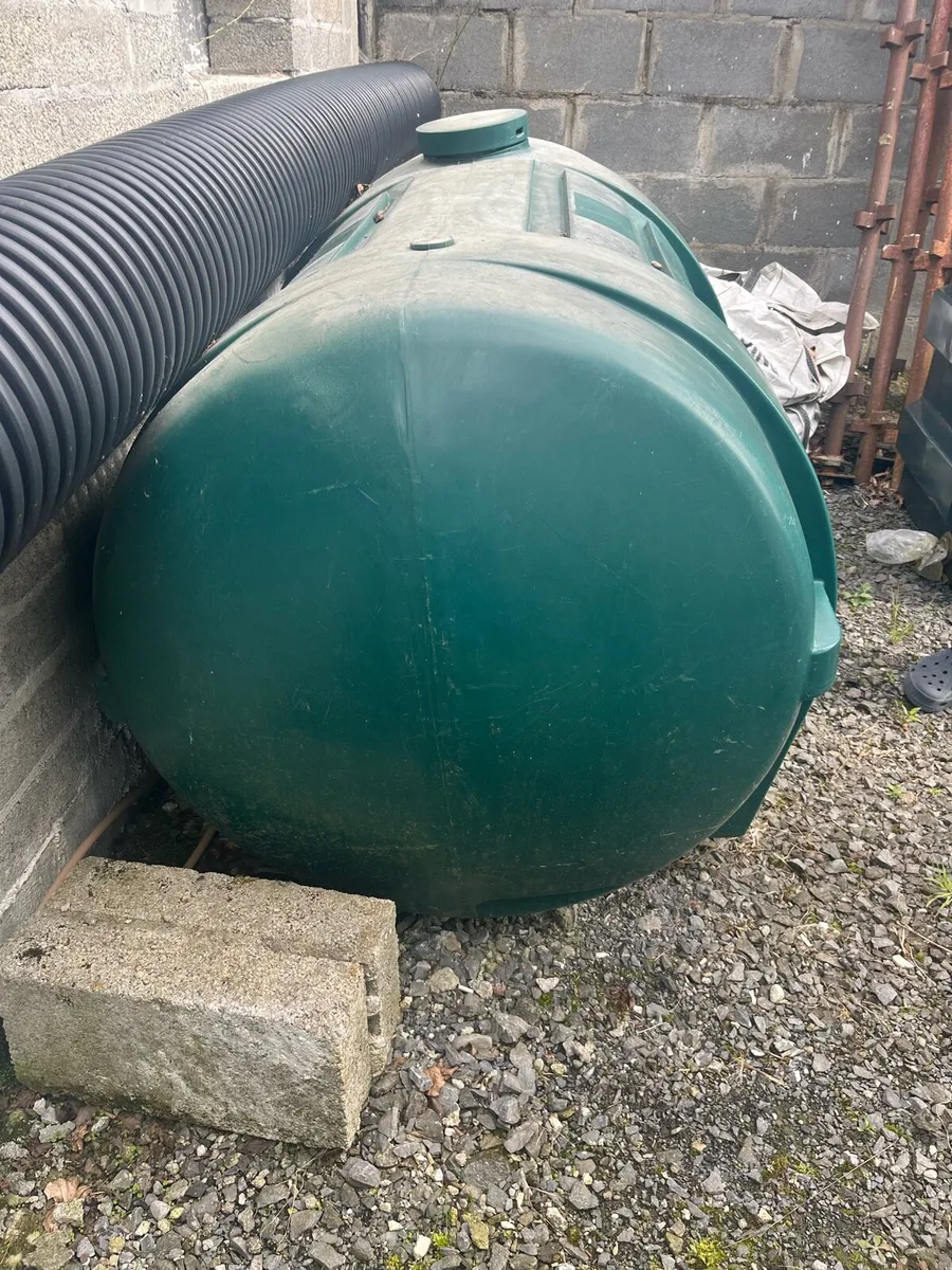 1000litre oil tank - Image 1